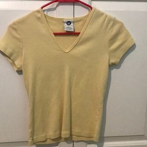 Ellemenno yellow v-neck top